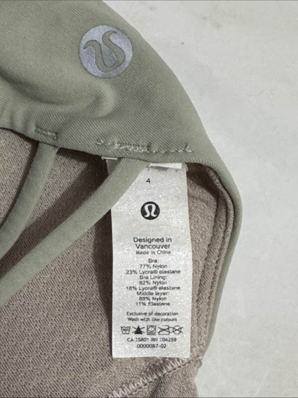 Lululemon Sage Green Strappy Back Sports Bra size 4 - Picture 3 of 4